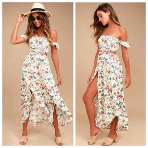 Lulu’s Floral Print Off-the-Shoulder Maxi Dress Size XS- good condition